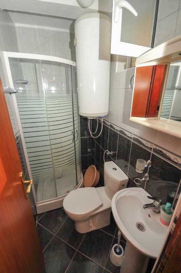 Apartments Kuc บาร์ ภายนอก รูปภาพ
